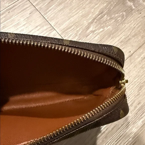 Louis Vuitton Brown Monogram Wristlet - Picture 8 of 14